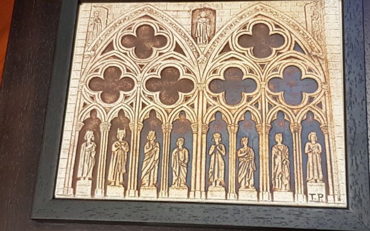 Reproducción de relieve de la catedral de Burgos enmarcado