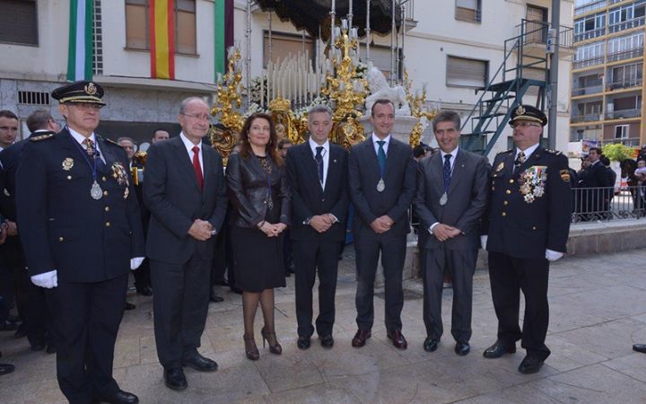 Medalla de oro al mérito policial.