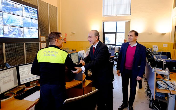 Visita a las unidades territoriales de la policía Local.