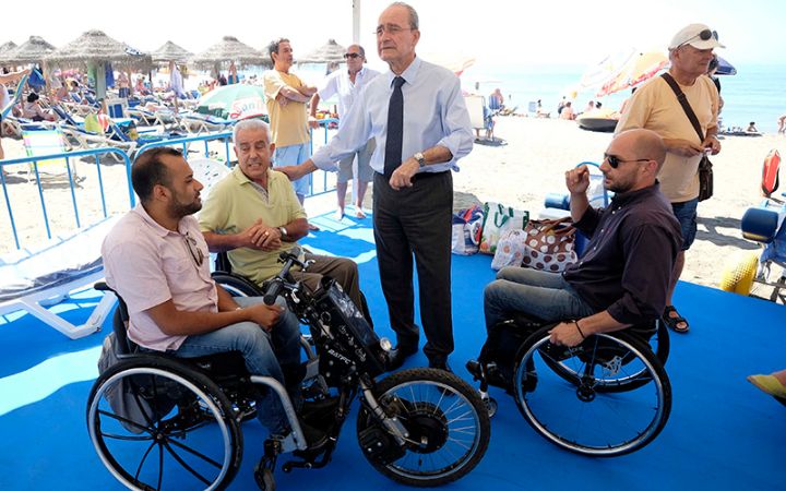 Disfruta la playa. Programa de acompañamiento.