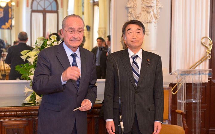 Visita del Ministro para la Reconstrucción japonés.