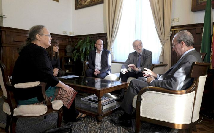 Recibimiento a la presidenta de la Fundación Vicente Ferrer.