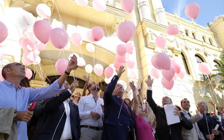 Celebración del Día Internacional contra el Cáncer de Mama.