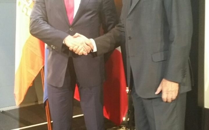 Firma de convenio de colaboración con el Centro Pompidou.