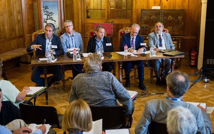 Seminario sobre Dilema de la cohesión territorial en España.