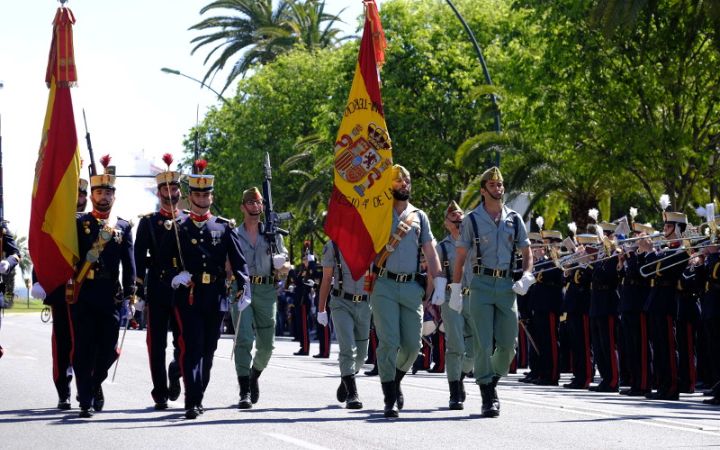 Parada militar con la que culmina el programa de actividades del ejercicio “Málaga 2016”.