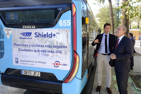 Presentación del sistema avanzado de asistencia a la conducción Mobileye Shield.