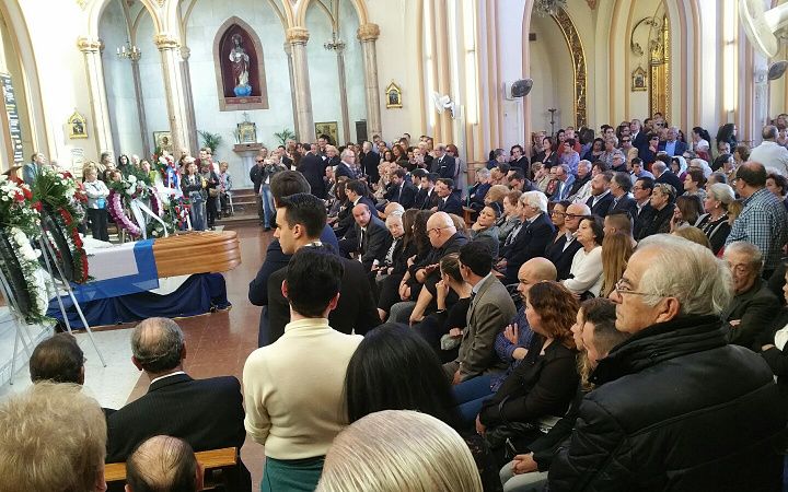 El alcalde asiste a la misa para despedir a Chiquito de la Calzada.