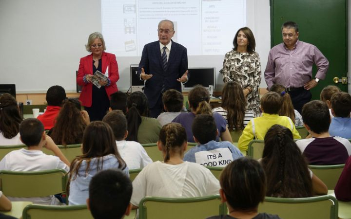 Visita dentro de los actos con motivo de la Semana Europea de la Democracia Local.