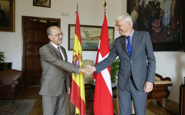 Recepción al embajador de Dinamarca en España.