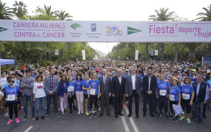 Las tres primeras clasificadas de la 6ª Carrera Mujeres contra el Cáncer