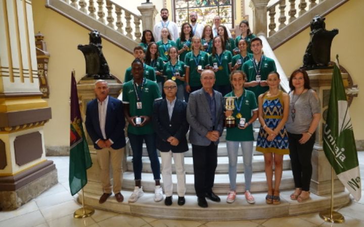 Equipo Infantil Femenino de Baloncesto de Unicaja, Campeonas de España.