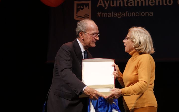 Acto de clausura de curso de los talleres municipales para mayores