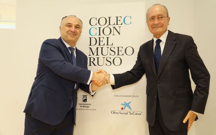 El alcalde de Málaga, Francisco de la Torre, y el director Territorial de Caixabank en Andalucía Oriental y Murcia, Juan Ignacio Zafra