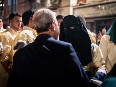 61. LÁGRIMAS Y FAVORES