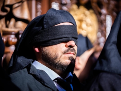 19. DOLORES DEL PUENTE