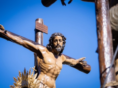 25. DOLORES DEL PUENTE