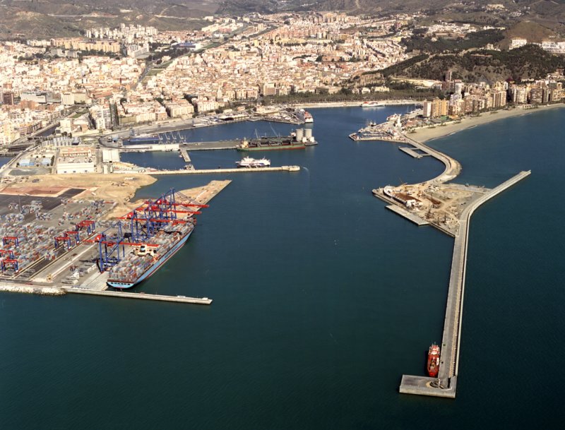vistadelpuertoyciudadlateral.jpg