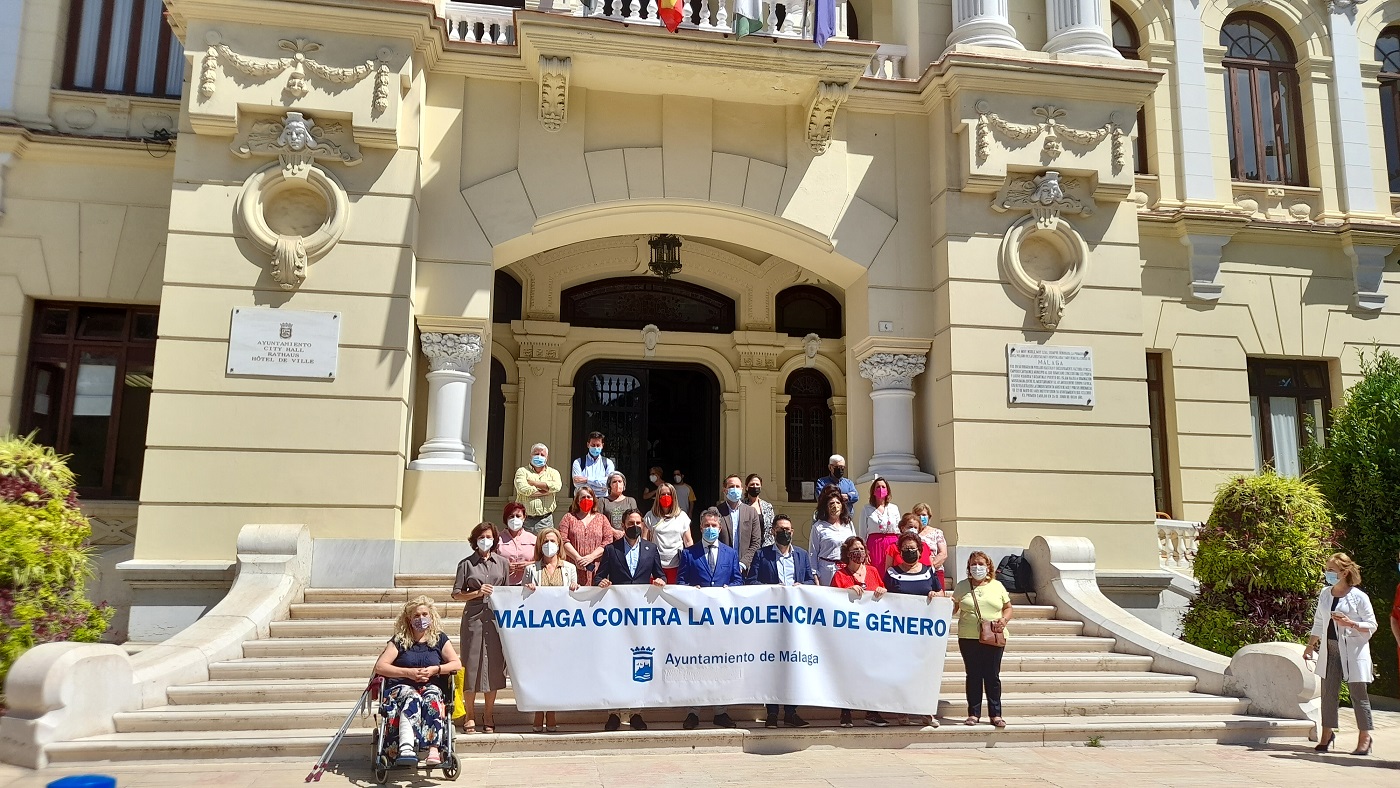 MINUTO DE SILENCIO EN MEMORIA DE LA ÚLTIMA VÍCTIMA DE VIOLENCIA MACHISTA