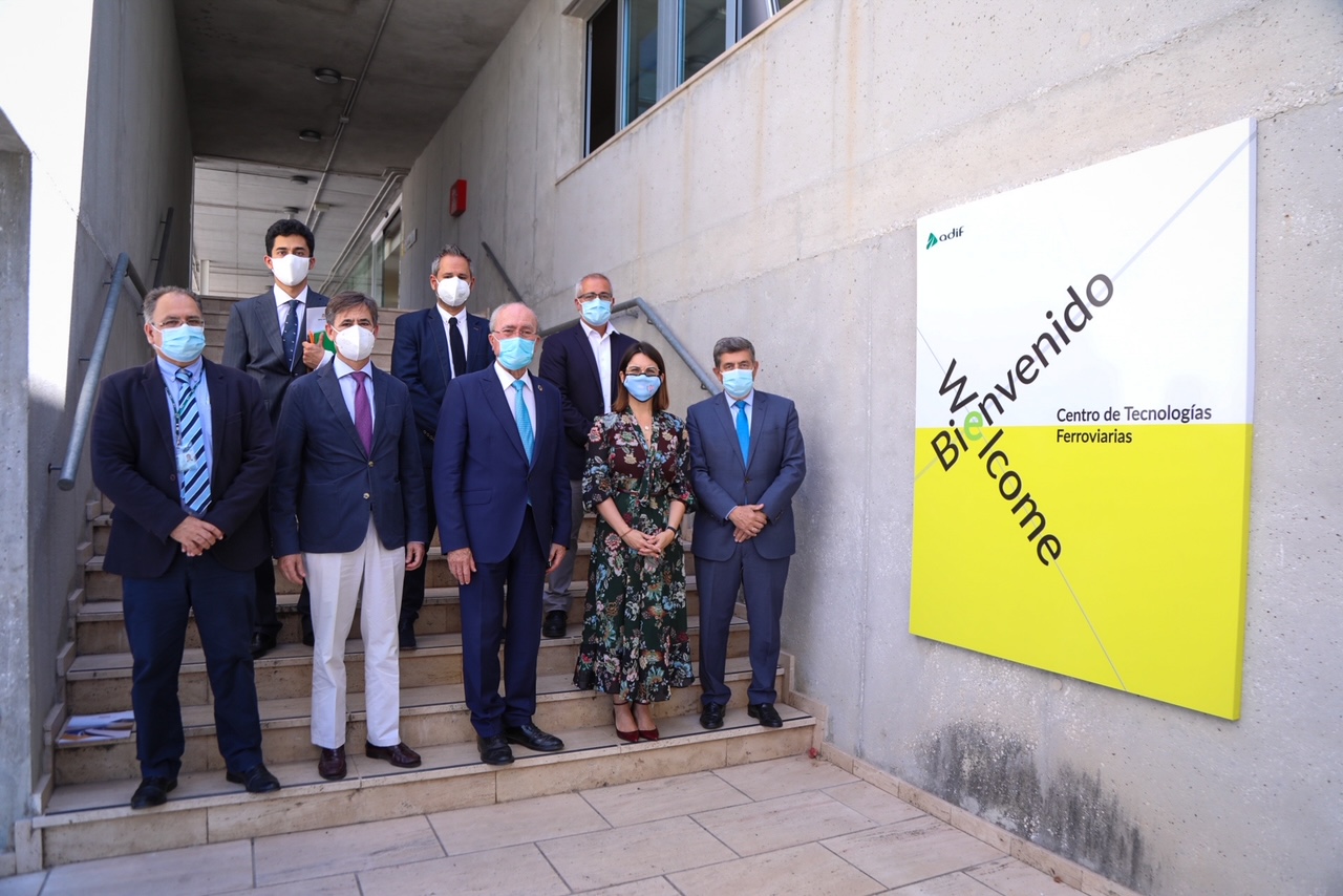 EL ALCALDE DE MÁLAGA VISITA EL CLÚSTER FERROVIARIO RAILWAY INNOVATION HUB
