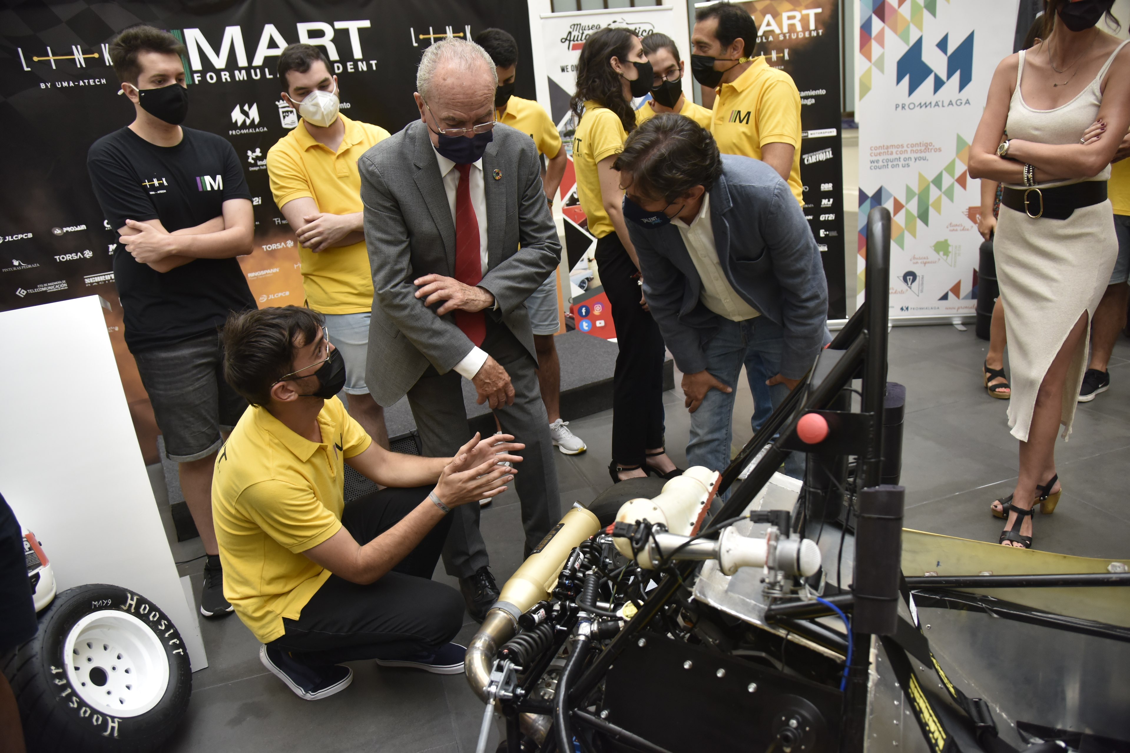 UN COCHE DE COMPETICIÓN, CONSTRUIDO POR UN GRUPO DE ESTUDIANTES DE LA UMA, PARTICIPARÁ EN EL
 ...