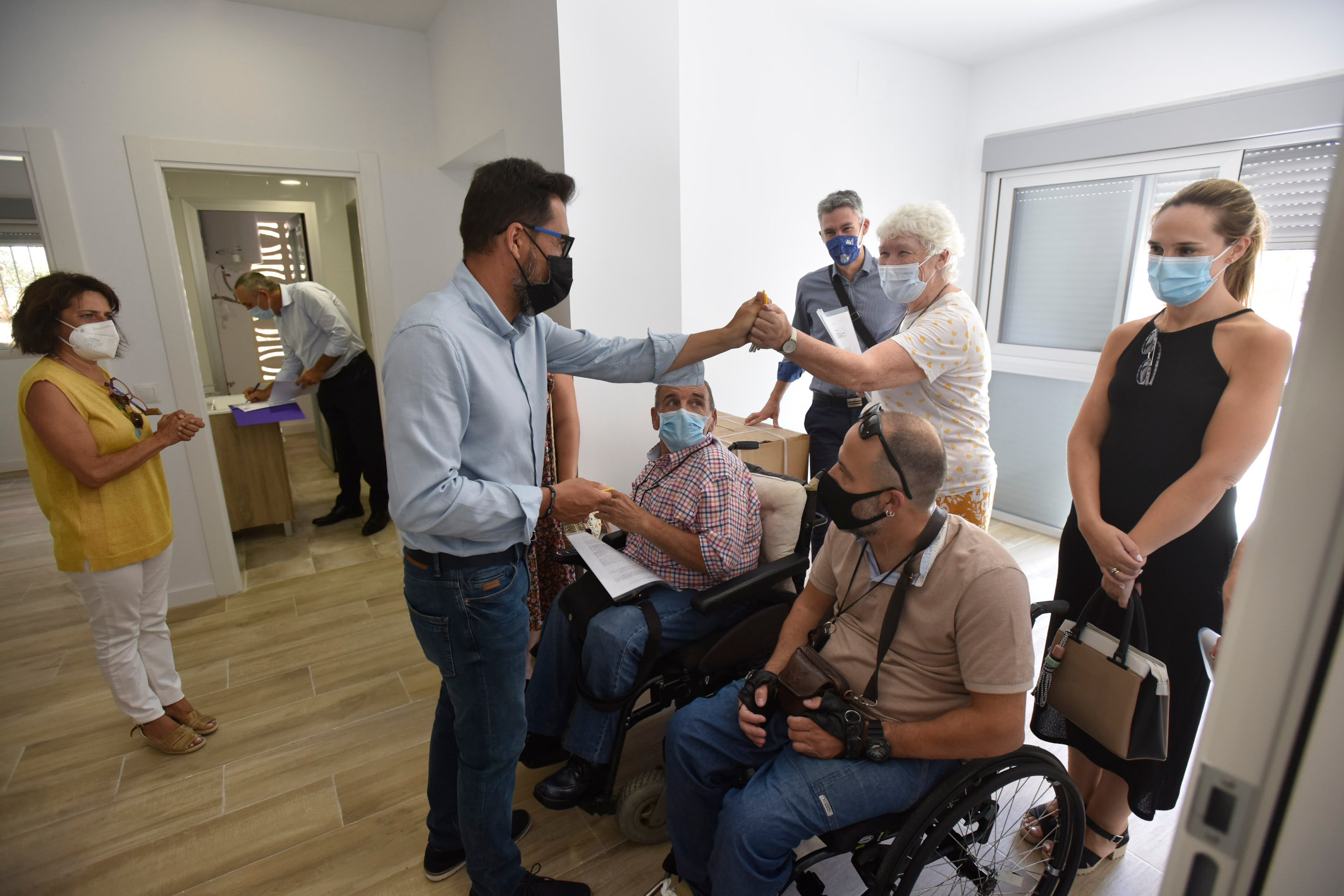 EL AYUNTAMIENTO ENTREGA LAS LLAVES DE NUEVAS VIVIENDAS QUE SE INTEGRAN EN EL PROYECTO DE VIDA
 ...