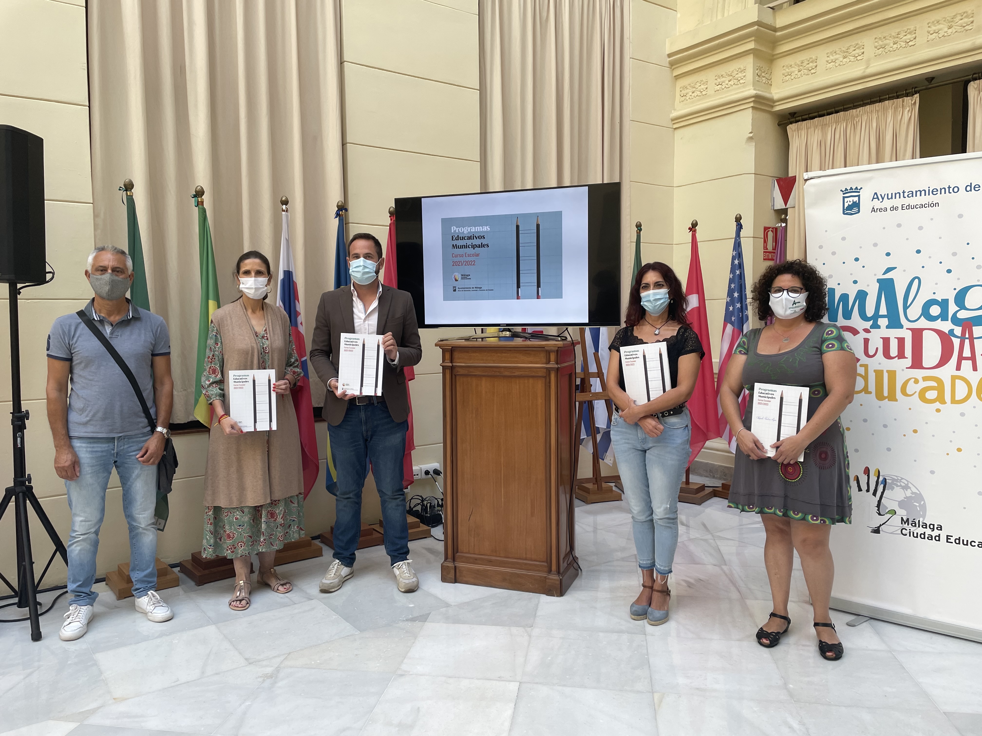 EL AYUNTAMIENTO OFERTA A LOS CENTROS EDUCATIVOS UN VARIADO PROGRAMA QUE INCLUYE 126 ACTIVIDADES ...