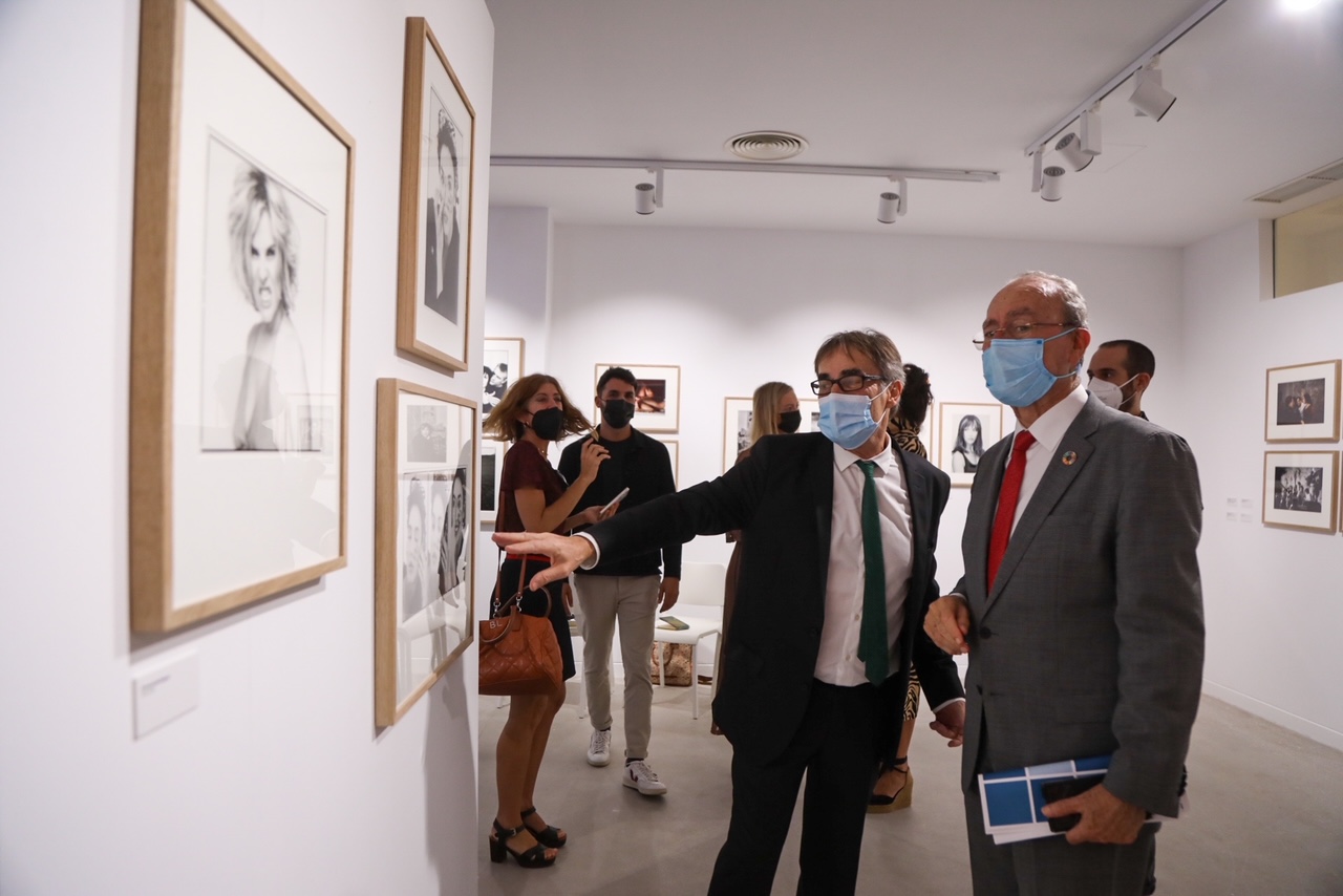EL FOTÓGRAFO DEL CINE FRANCÉS, LUC ROUX, INAUGURA LA NUEVA EXPOSICIÓN DE LA ALIANZA FRANCESA MÁLAGA
 (Abre en ventana nueva)