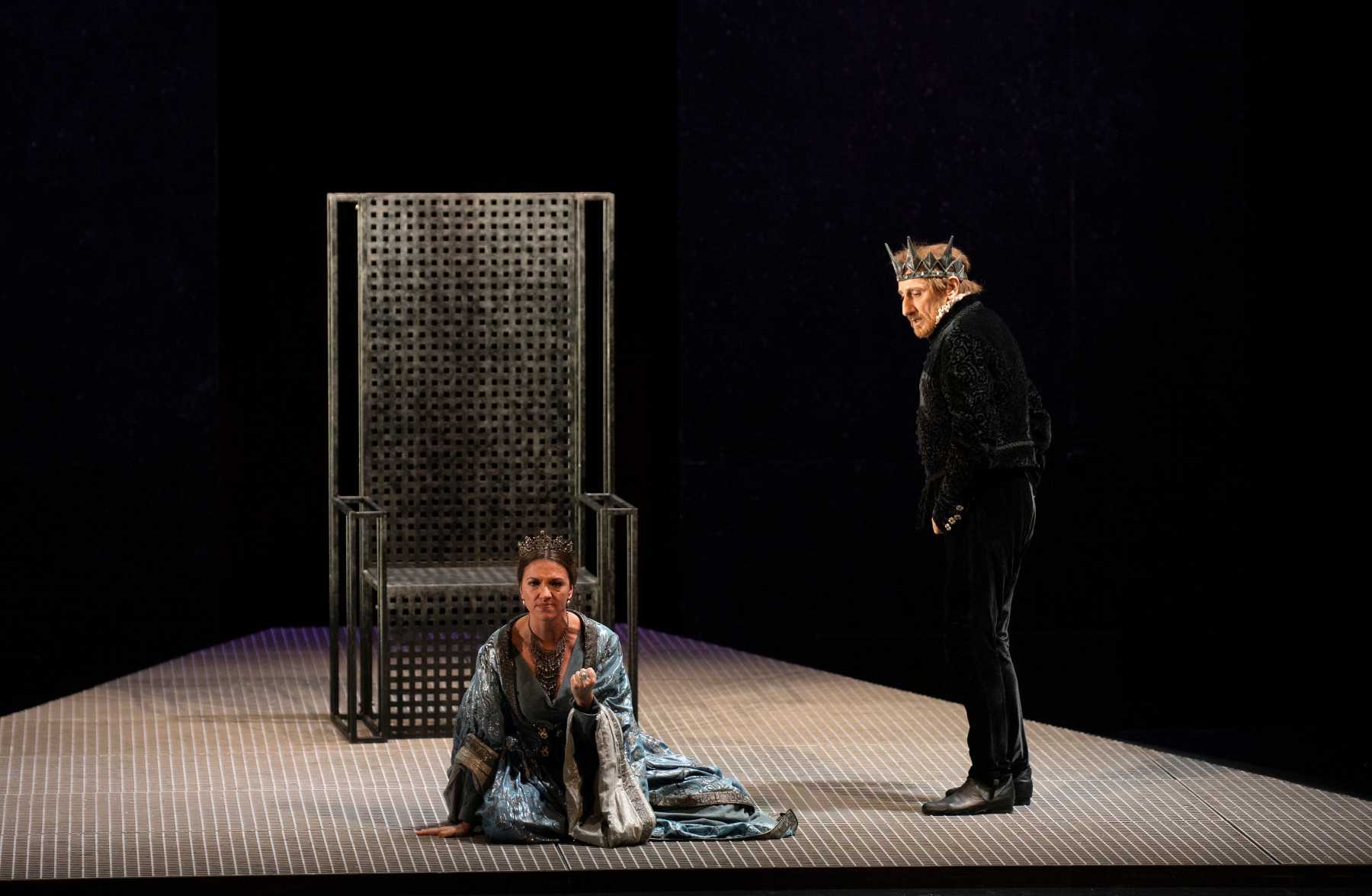 JOSÉ LUIS GIL EN EDUARDO II, OJOS DE NIEBLA Y EL CONCIERTO PARA TEATROS DE ESKORZO, PROPUESTAS DEL CERVANTES PARA EL FIN DE SEMANA (Abre en ventana nueva)