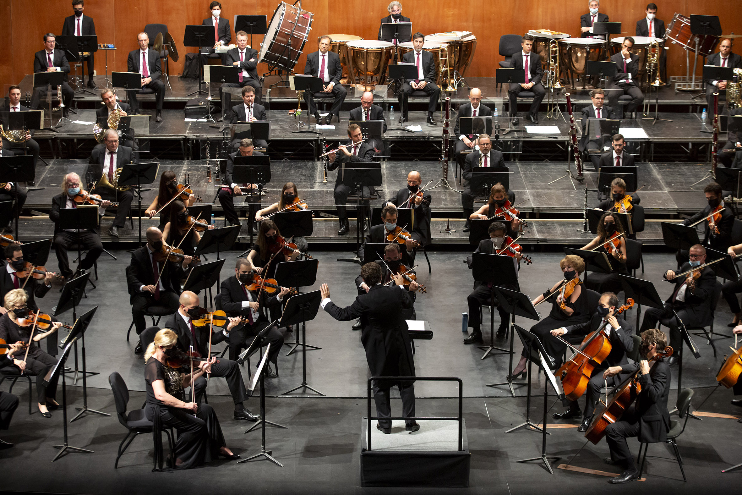 EL TEATRO CERVANTES Y LA OFM RECIBIRÁN 2022 CON VALSES, POLKAS Y MÚSICA PARA BALLET Y OPERETAS (Abre en ventana nueva)