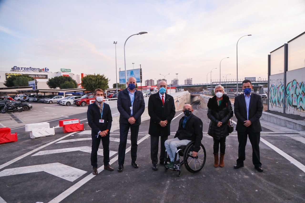 ENTRA EN SERVICIO EL VIAL PARALELO A LA MA-20 DE ACCESO DE LA AUTOVÍA