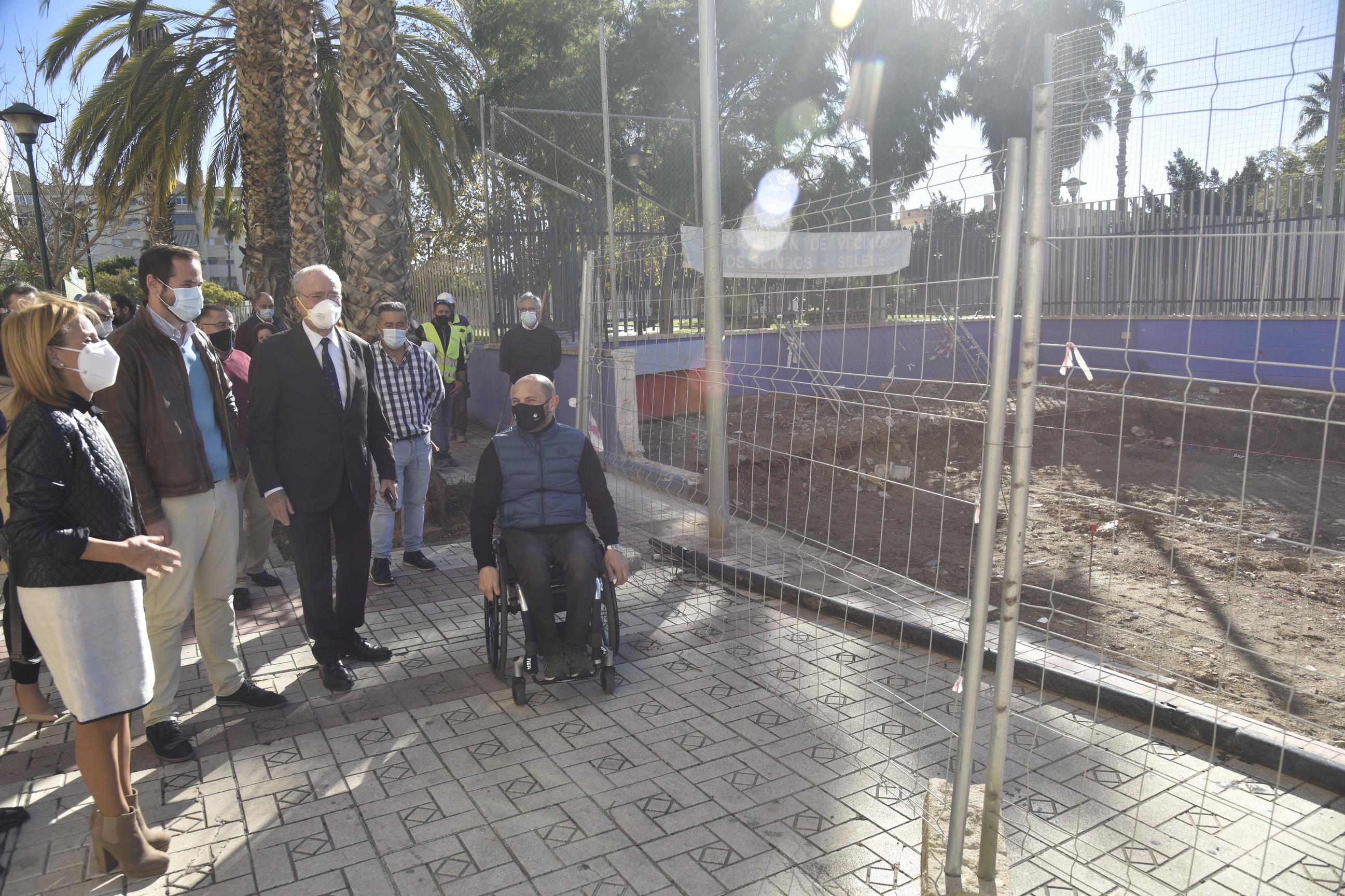 EL ALCALDE ASISTE AL INICIO DE LA OBRA DEL CENTRO CIUDADANO LOS GUINDOS SELENE