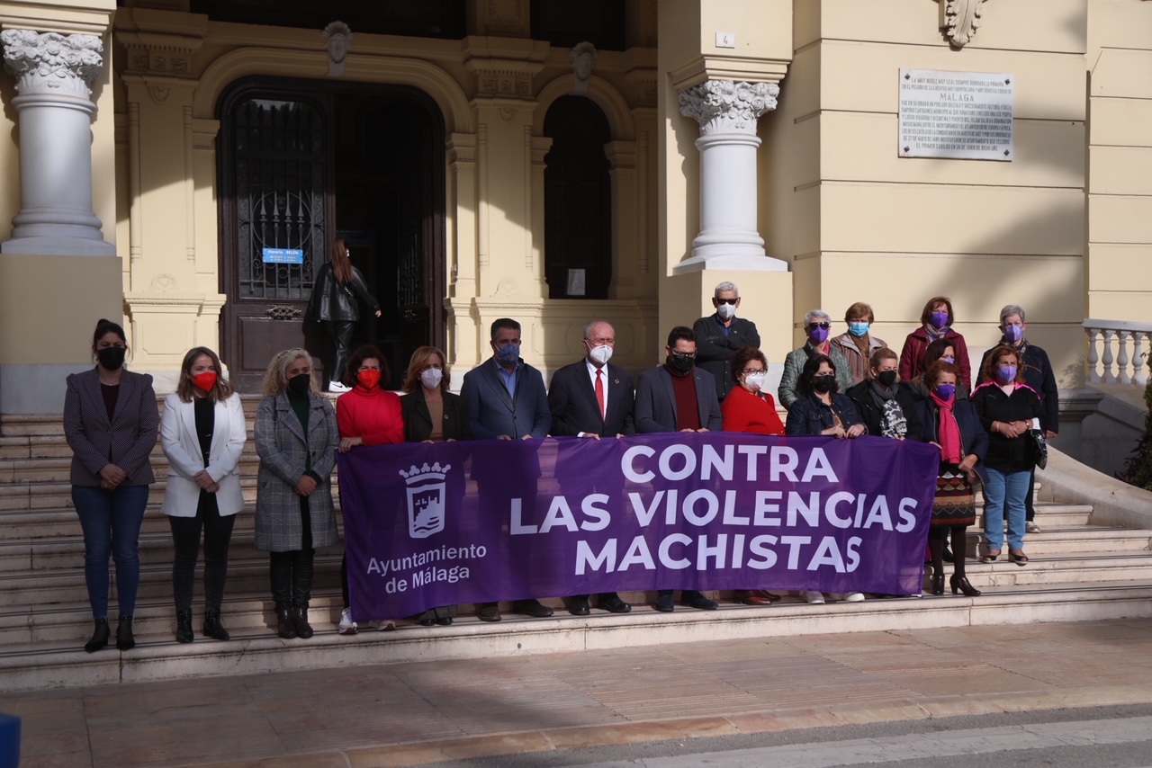 MINUTO DE SILENCIO POR LA ÚLTIMA VÍCTIMA DE VIOLENCIA MACHISTA CONFIRMADA