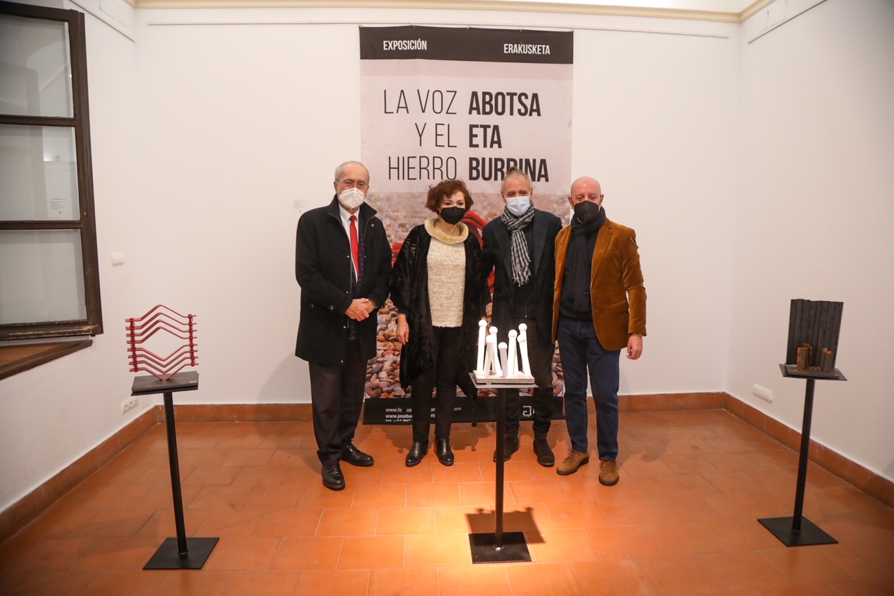  INAUGURACIÓN DE EXPOSICIONES EN ELATENEO (Abre en ventana nueva)