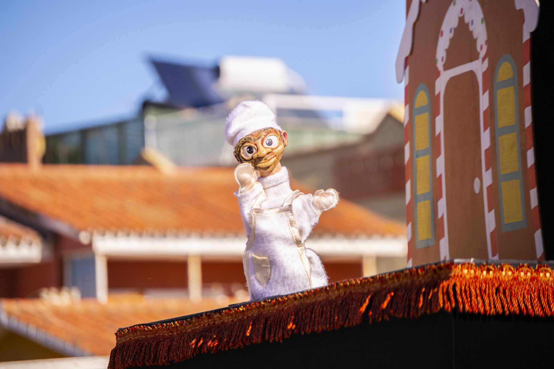 TEATRO INFANTIL… EN TU ZONA LLENA EN ABRIL Y MAYO TODOS LOS DISTRITOS DE MÁLAGA DE TÍTERES, JUEGOS INTERACTIVOS, MAGIA Y CLOWNS (Abre en ventana nueva)