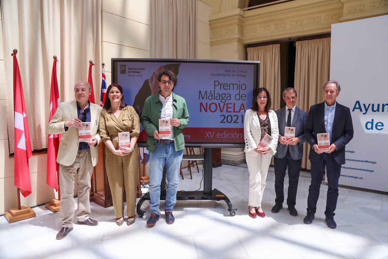 PRESENTADA LA OBRA ‘EL INVIERNO DE LOS JILGUEROS’ DEL ESCRITOR MOHAMED EL MORABET, XV PREMIO MÁLAGA DE NOVELA  (Abre en ventana nueva)
