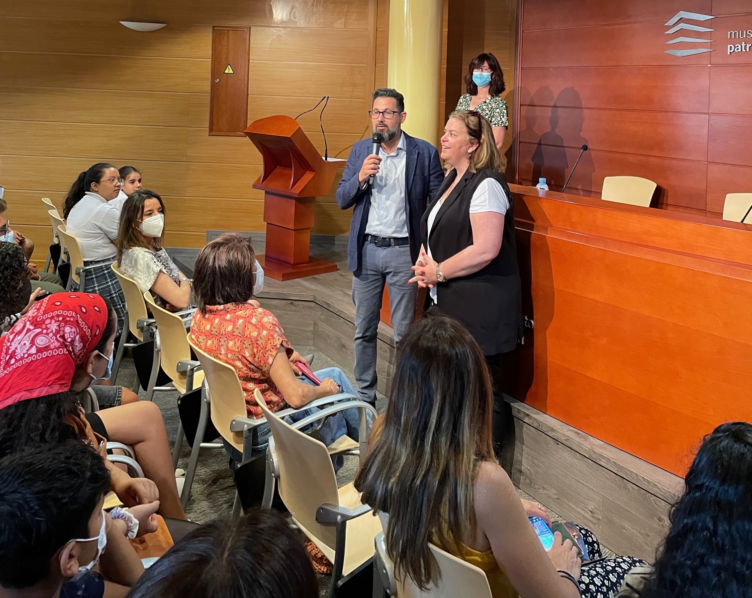 ENTREGA DIPLOMAS DEL PROGRAMA "VIVIR EN IGUALDAD" (Abre en ventana nueva)