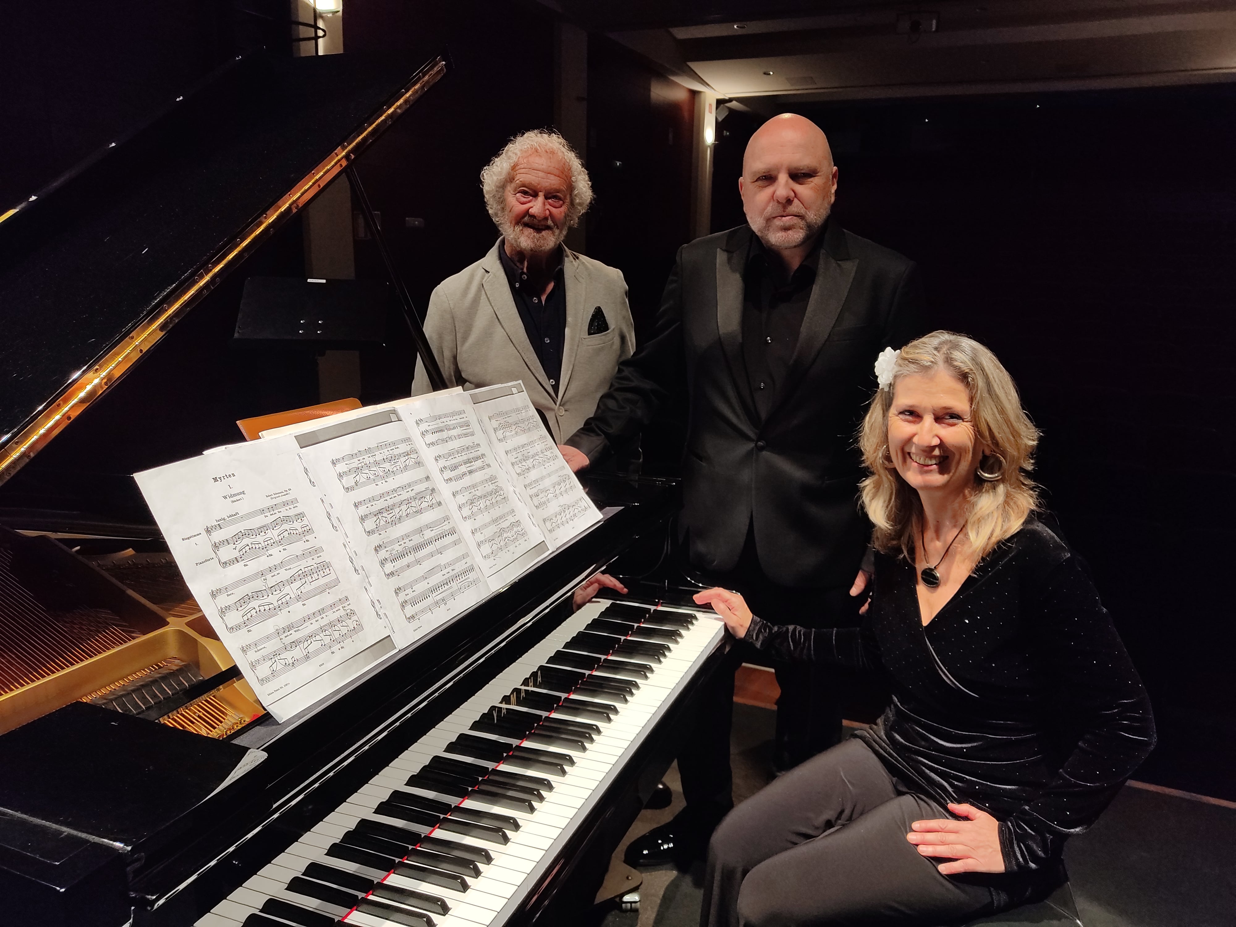 EL TENOR FRANCISCO ARBÓS, LA PIANISTA CORNELIA LENZIN Y EL ACTOR ALFONSO GARCÍA-VALENZUELA OFRECEN UN RECITAL DE CANTO Y PIANO EN THYSSEN MÁLAGA (Abre en ventana nueva)
