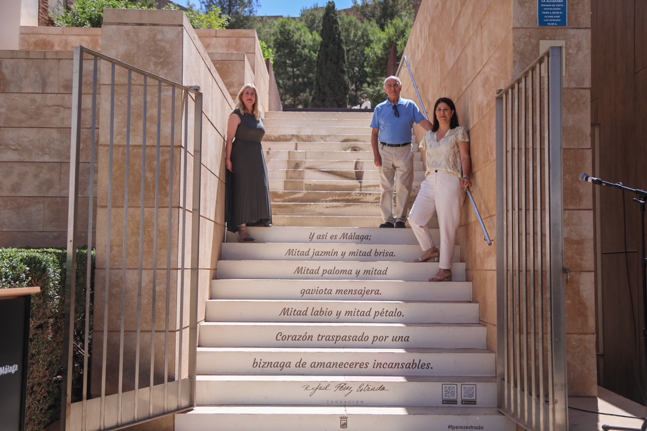 LA FUNDACIÓN RAFAEL PÉREZ ESTRADA INTERVIENE LA ESCALERA DEL MIRADOR DE LA ALCAZABA  (Abre en ventana nueva)
