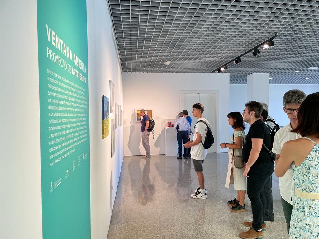 VENTANA ABIERTA MUESTRA LOS TRABAJOS ARTÍSTICOS REALIZADOS POR LOS PARTICIPANTES DEL PROGRAMA DE ARTERAPIA EN LA COLECCIÓN DEL MUSEO RUSO (Abre en ventana nueva)