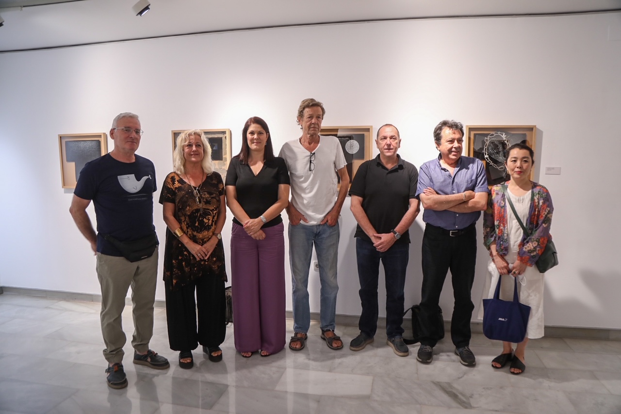 UNA TREINTENA DE ARTISTAS ESPAÑOLES Y JAPONESES SE DAN CITA EN LAS SALAS MINGORANCE EN LA EXPOSICIÓN ‘TESOROS SOBRE SEDA’ (Abre en ventana nueva)