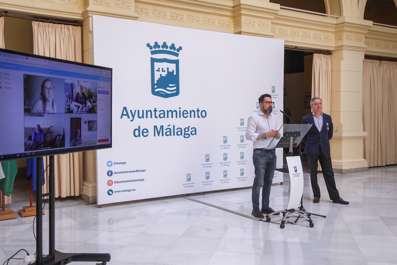
MÁLAGA PONE EN MARCHA UN CENTRO SOCIAL VIRTUAL PARA LAS PERSONAS MAYORES O DEPENDIENTES
 (Abre en ventana nueva)