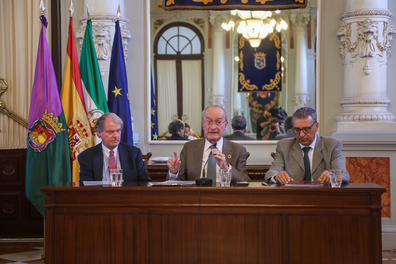 EL AYUNTAMIENTO, LA CÁMARA DE COMERCIO Y FUNDACIÓN BERTELSMANN ACUERDAN EL IMPULSO DE LA FP DUAL EN MÁLAGA

 (Abre en ventana nueva)