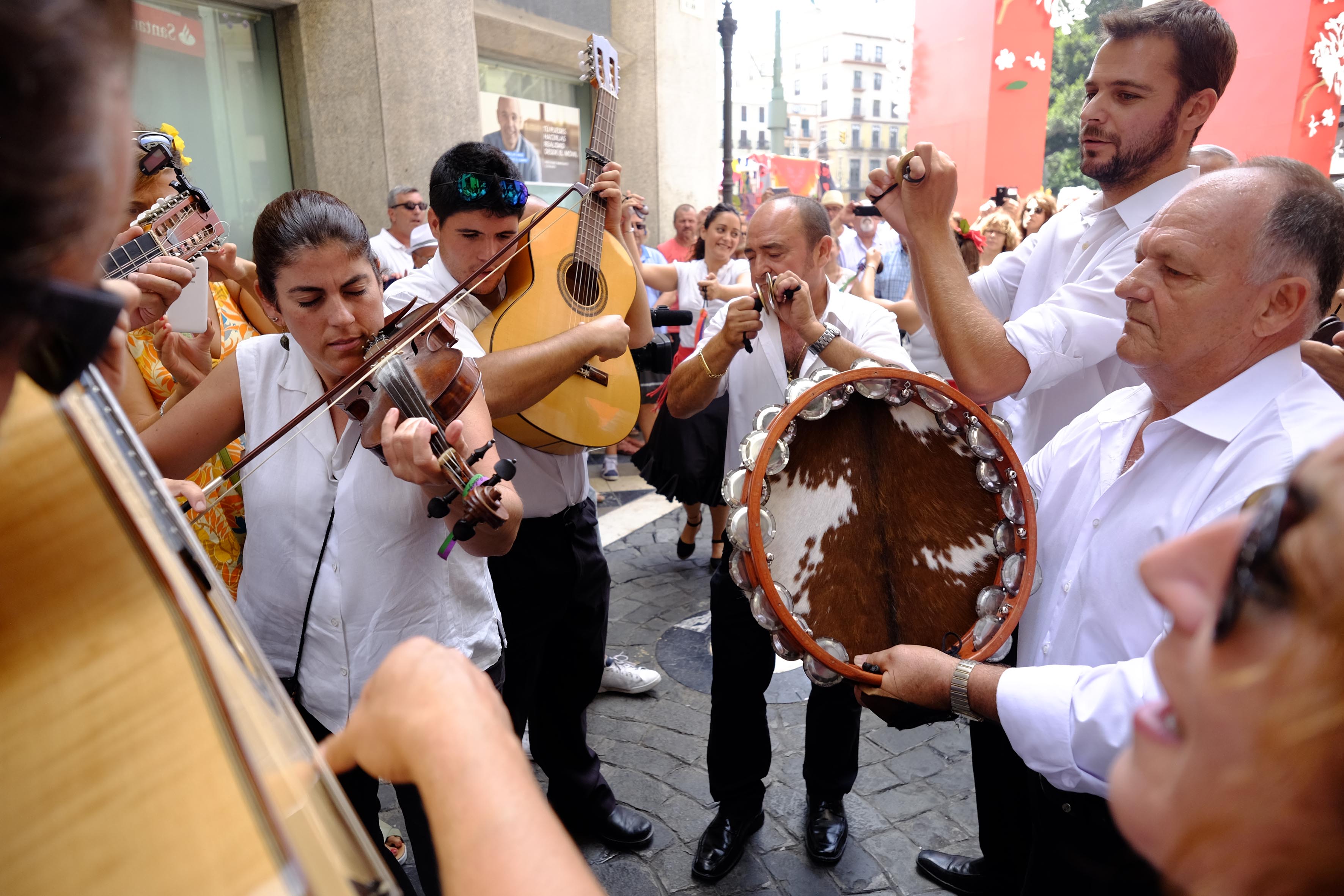 SE HA FIJADO LA FINALIZACIÓN DEL HORARIO DE LA FERIA EN EL CENTRO HISTÓRICO A LAS 18. ...