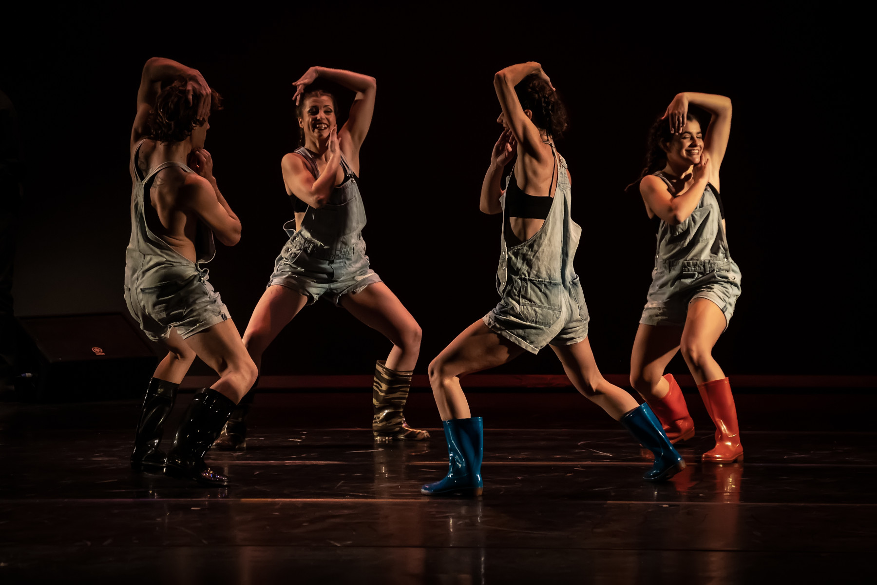 DANZA MÁLAGA COMIENZA CON SARA BARAS Y LOS ESTRENOS DE EL DISCURSO Y MÍNIMAL SINGULAR  (Abre en ventana nueva)