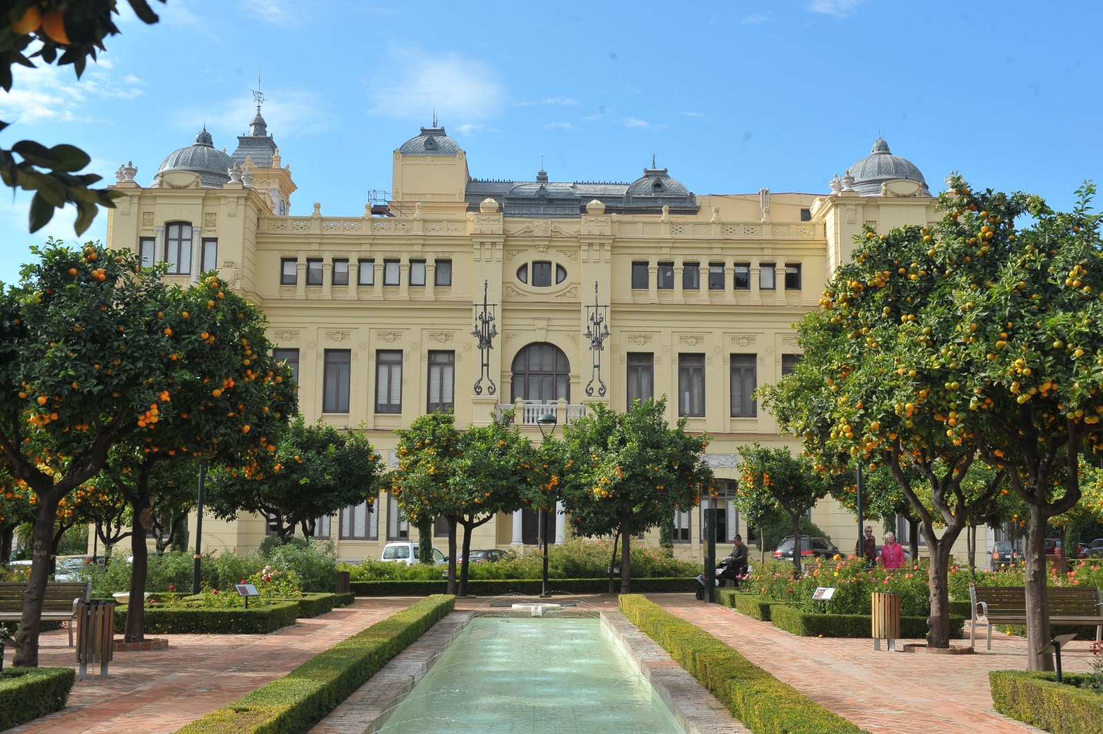 APROBADA EN COMISIÓN LA CONCESIÓN DE LAS MEDALLAS DE LA CIUDAD A LA UNIVERSIDAD DE MÁLAGA Y A GUILLERMO JIMÉNEZ SMERDOU (Abre en ventana nueva)
