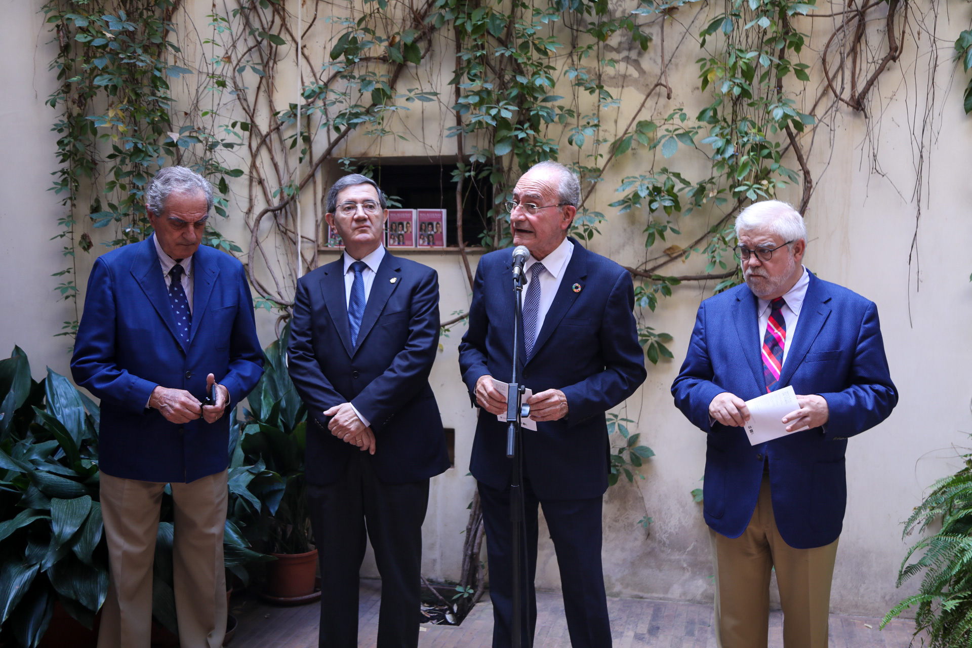 EL MUSEO REVELLO DE TORO PRESENTA LA EXPOSICIÓN ‘MALAGUEÑAS’ (Abre en ventana nueva)