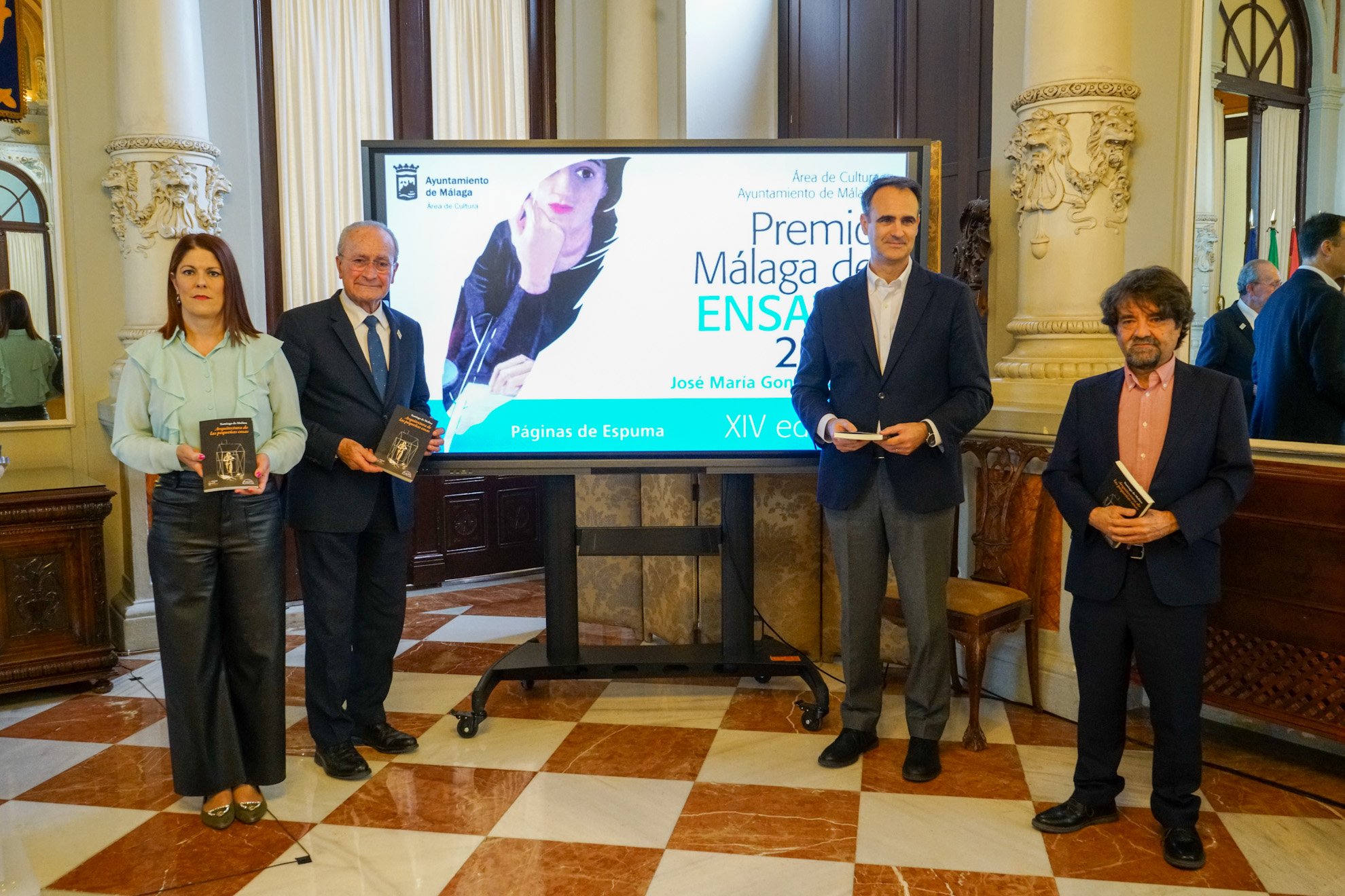 EL AYUNTAMIENTO ACOGE LA PRESENTACIÓN DE ‘ARQUITECTURA DE LAS PEQUEÑAS COSAS’ DE SANTIAGO DE MOLINA, GANADORA DEL XIV PREMIO MÁLAGA DE ENSAYO  (Abre en ventana nueva)