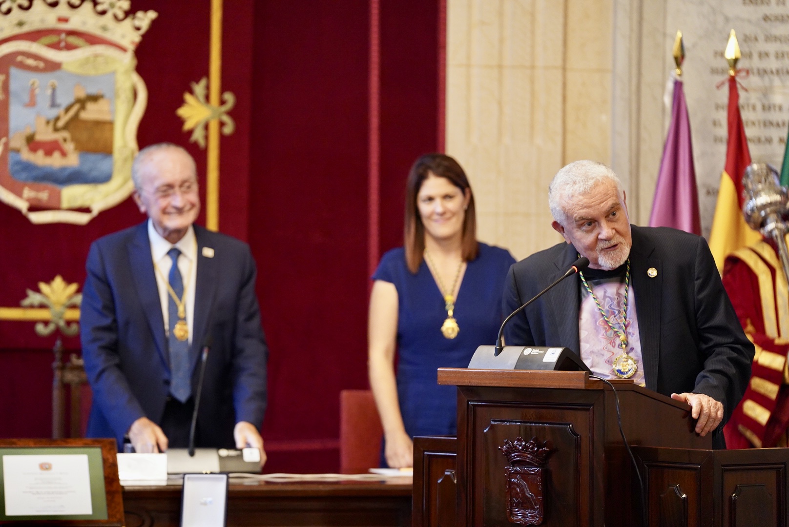 EL AYUNTAMIENTO ENTREGA ESTA TARDE LA MEDALLA DE LA CIUDAD Y NOMBRA HIJO PREDILECTO A PEPE BORNOY