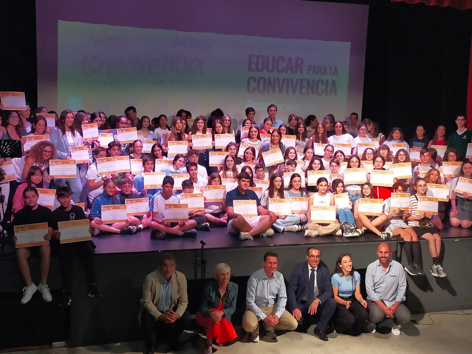 ENTREGA DE DIPLOMAS DE LOS CURSOS DE RESOLUCIÓN DE CONFLICTOS Y MEDIACIÓN ESCOLAR 2022-2023 (Abre en ventana nueva)